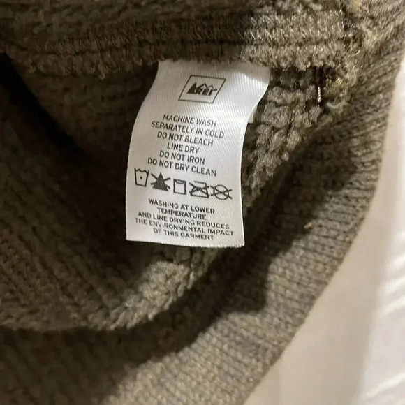 REI 1/4 zip fleece - Picture 6 of 6